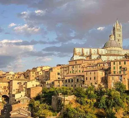 Garden 4* Siena