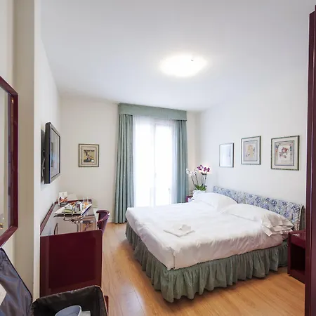 فندق Ermellina Siena, A Tribute Portfolio