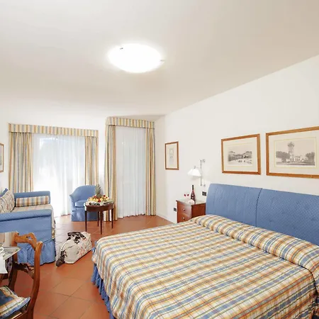 Garden Hotel 4*